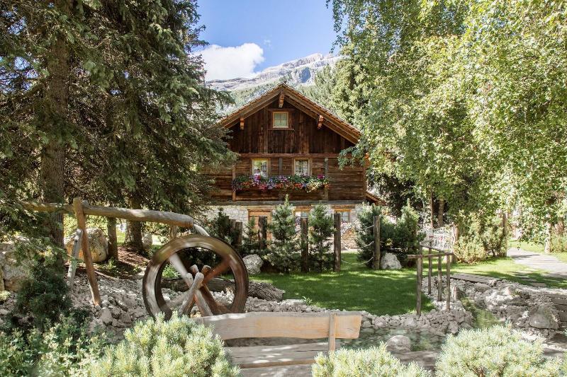 Hotel La Perla: The Leading Of The World 5*