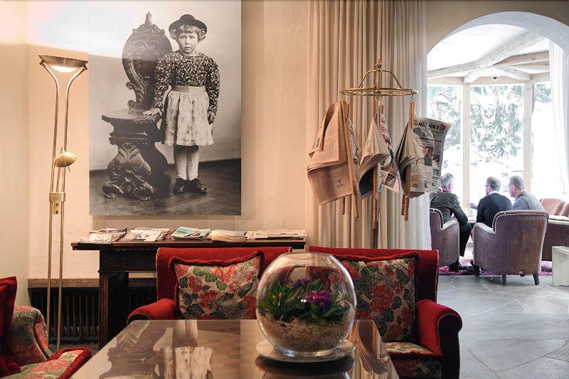 La Perla: The Leading Of The World