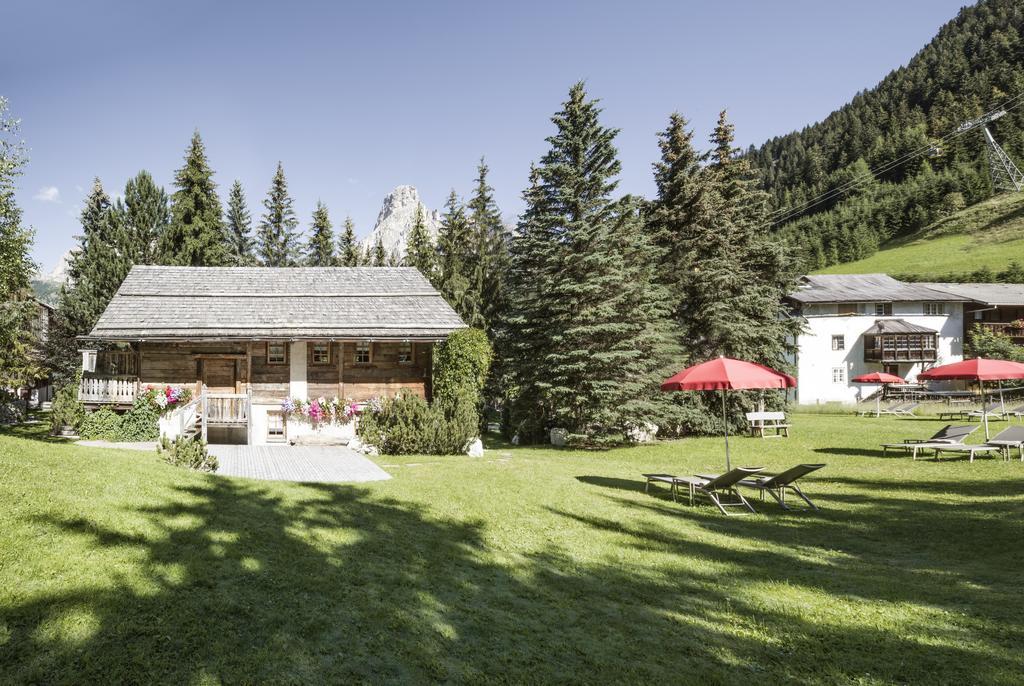 Hotel La Perla: The Leading Of The World